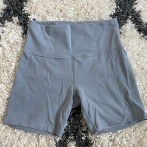 Lululemon 6” Wunder Train Shorts